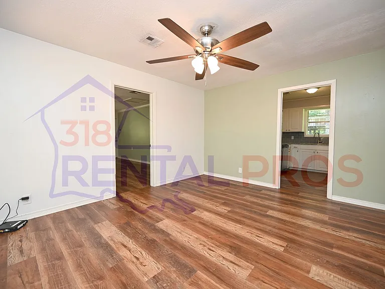 205 Ragan St — Photo 3