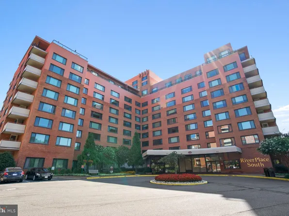 1011 Arlington Blvd #428, Arlington, VA 22209