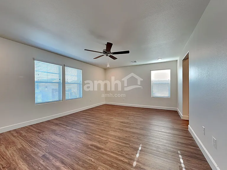 1506 Garden Swing Ave — Photo 11