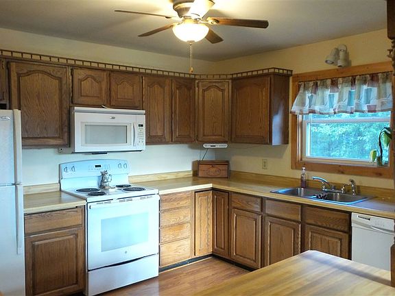 3rd image of 640 Brehm Dr