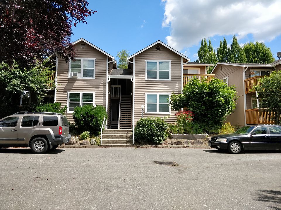 1st image of 15320 1st Ave NE #2