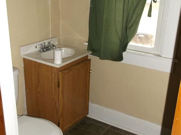 Home for Sale in Quincy, IL $54,900