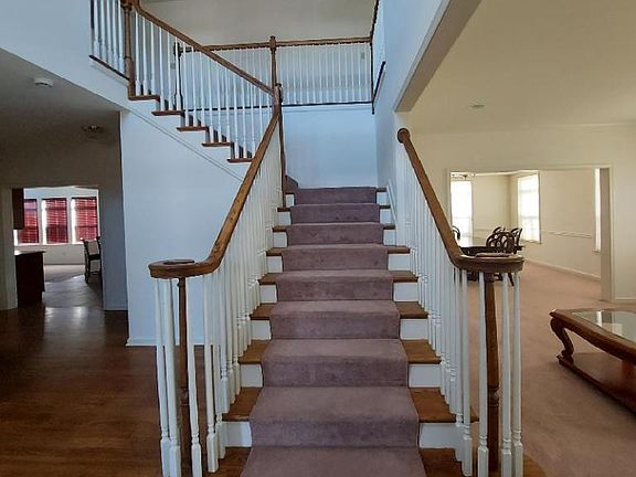 5th image of 4704 Reston Dr