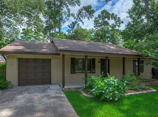 422 Springwood Dr, Conroe, TX 77385