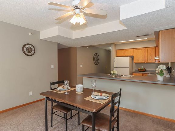 4th image of 408 Westside Dr