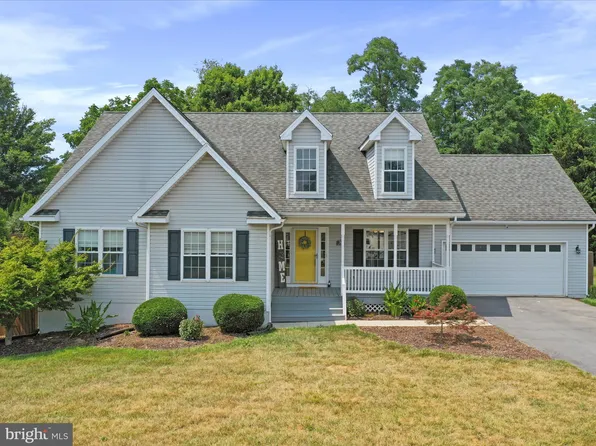 31 Sire Ct, Charles Town, WV 25414