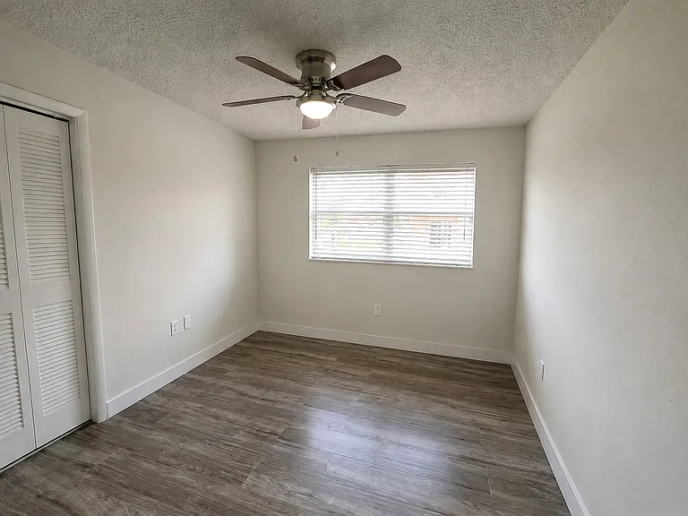 8541 Grand Canal Dr — Photo 6