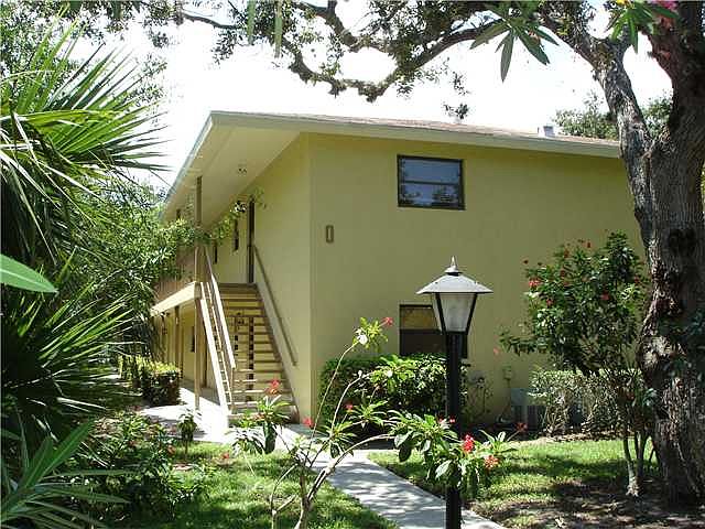 1st image of 400 18th St Unit 1-16