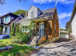 128 Leacrest Rd, Toronto, ON M4G1E8