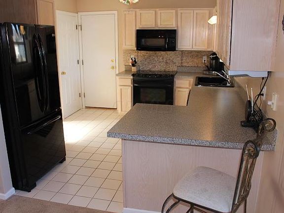4th image of 9115 Longstone Dr