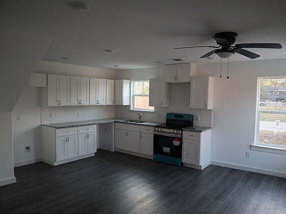 4th image of 10004 Haddick St Unit A
