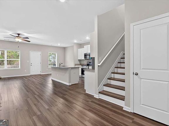 3rd image of 136 Brexley Dr