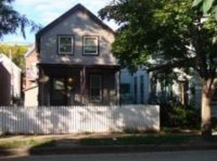 1925 Washington St, Dubuque, IA 52001