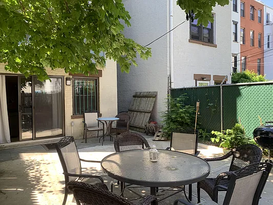 Rented by J & M Realty Services Corp (Management) | media 39