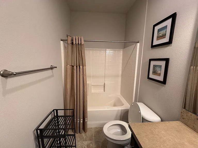 1411 NE Park Dr — Photo 8