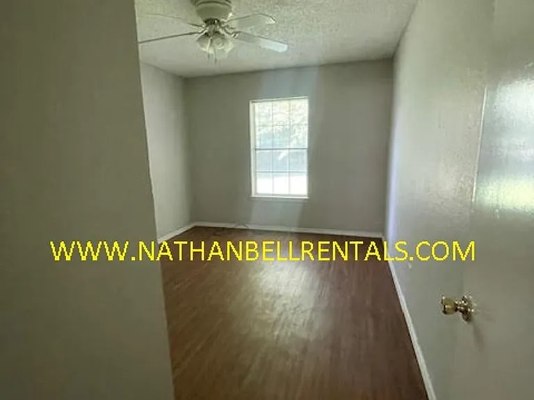 2570 Culbertson St — Photo 9