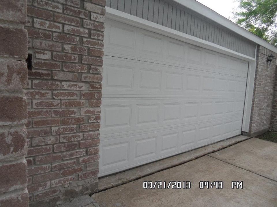 1st image of 16042 Glen Mar Dr