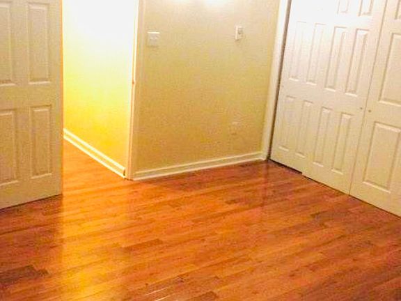 4th image of 1912 Poplar St Floor 2