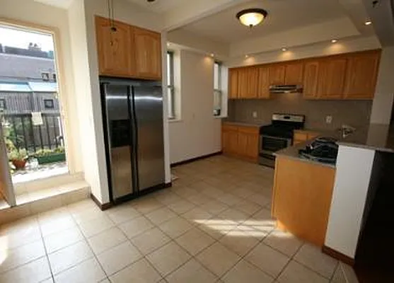 Rented by RES New York | media 11