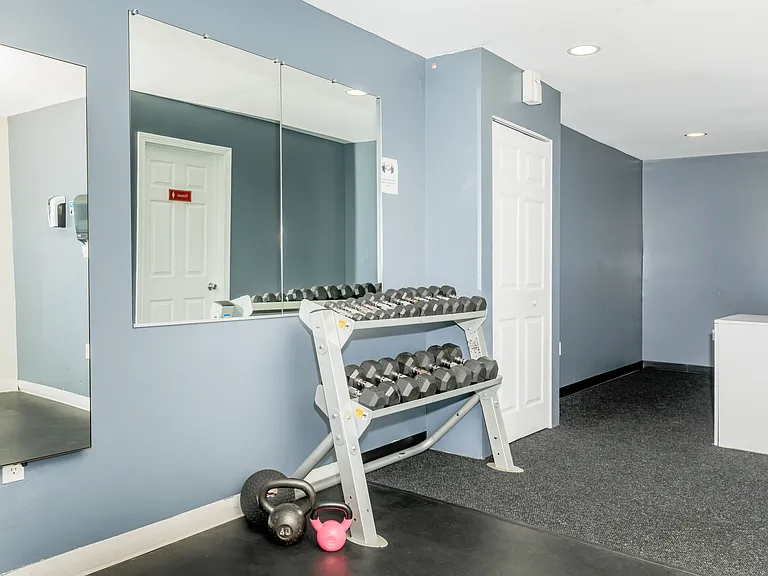 Rivers Edge Apartments — Photo 10