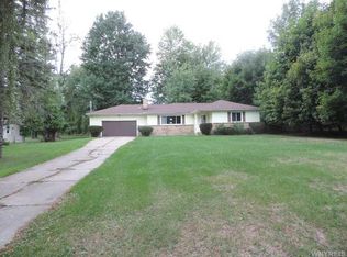 5486 Shimerville Rd, Clarence, NY 14031