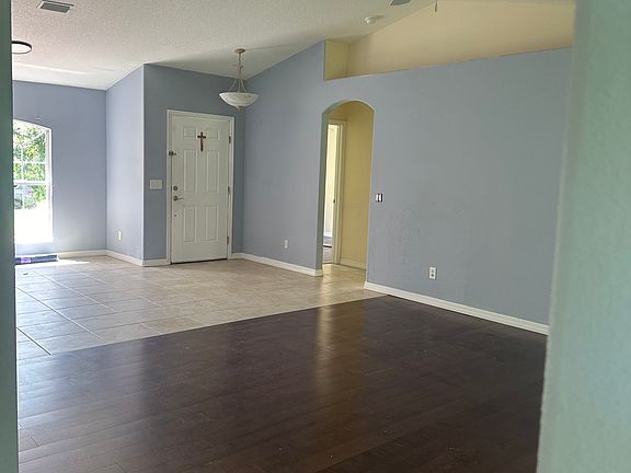 5th image of 3338 Jennings St