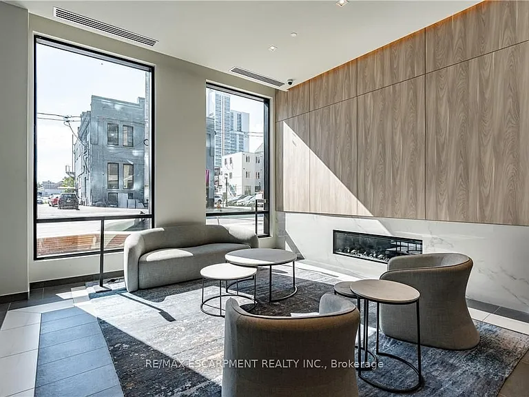 1 Jarvis St #422 — Photo 6