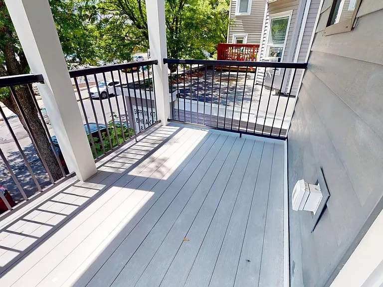 229 Highland Ave #3 — Photo 13