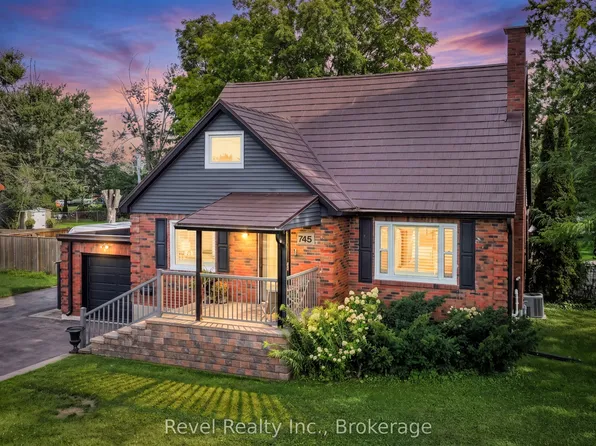 745 Crawford Dr, Peterborough, ON K9J 3W9