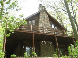 800 Geneva Ln, Fontana, WI 53125