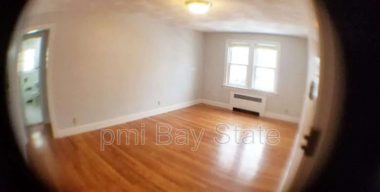 192 Holbrook Rd #4 — Photo 4