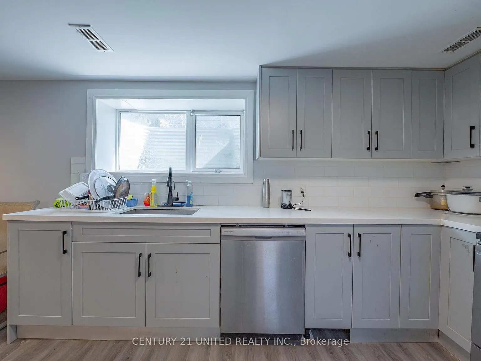 818 Orpington Road Peterborough — Photo 3