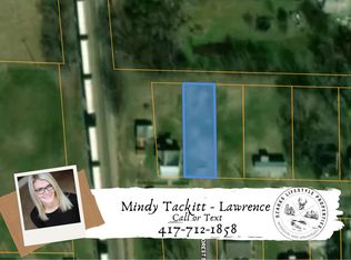 131 McGregor Ave, Koshkonong, MO 65692