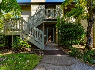 2051 Lake Isle Ter, Eugene, OR 97401