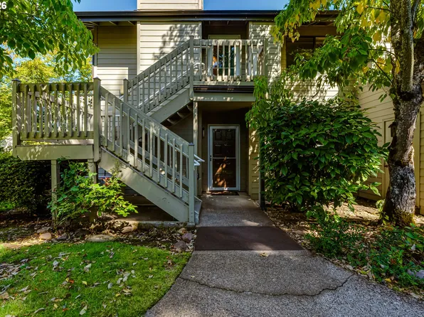 2051 Lake Isle Ter, Eugene, OR 97401