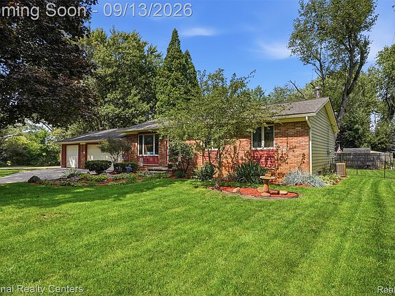 4th image of 1270 McCoy St