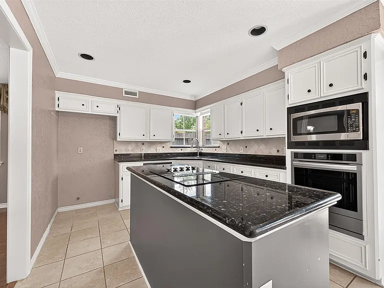 4003 W Valley Dr — Photo 12