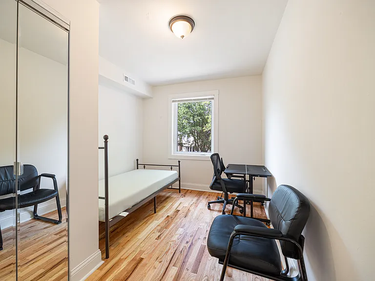 1012 Garnett Pl #2 — Photo 8