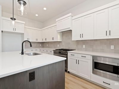 708 S Calhoun Ln, Star, ID, 83669