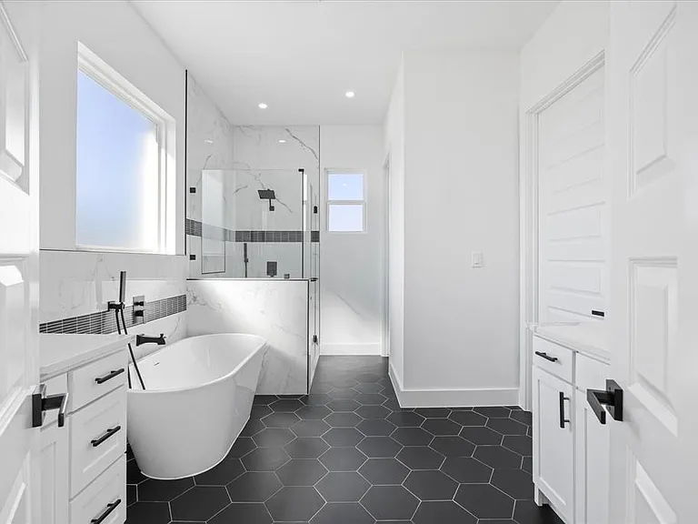 2057 Glenhollow Dr — Photo 27