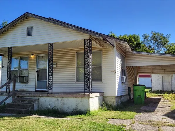 118 S 10th St, Okemah, OK 74859