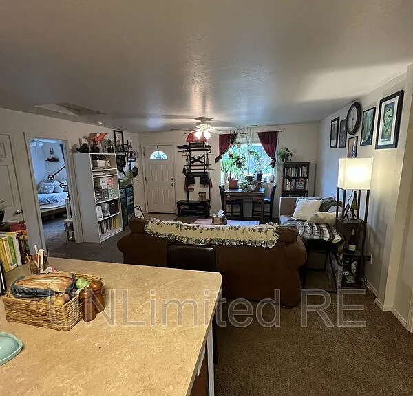 523 E Franklin Ave — Photo 10