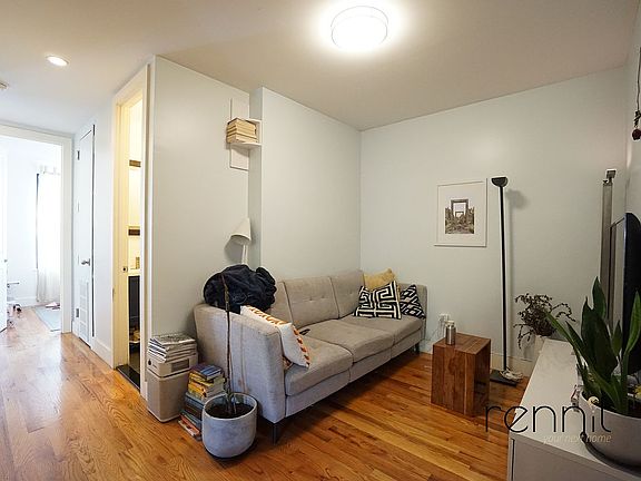 2nd image of 377 S 5th St APT 1R