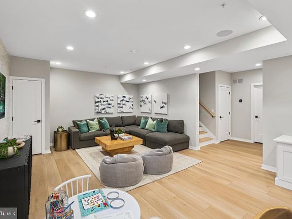 4th image of 107 Mahogany Ln