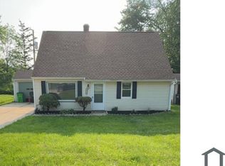 4264 Hickory Ln, Warrensville Heights, OH 44128