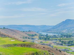 2672 SE Falcon View Dr, East Wenatchee, WA 98802