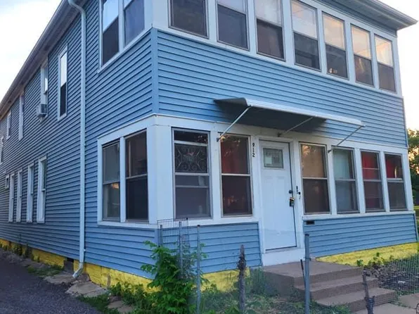 912 4th St NE, Minneapolis, MN 55413