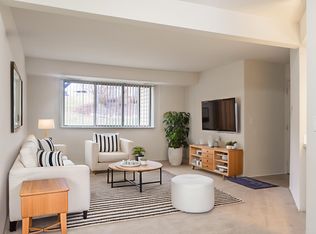 Manchester West, Ann Arbor, MI 48103