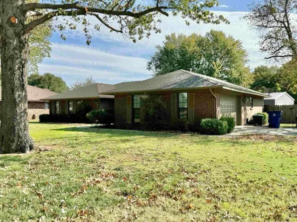 1710 Clover Cir, Duncan, OK 73533