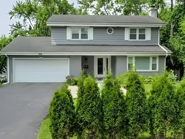 1106 Waukegan Rd, Deerfield, IL 60015